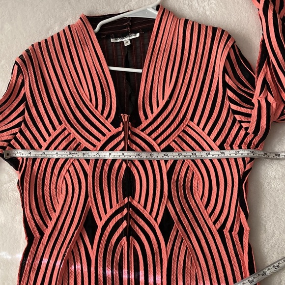 Alexandra Rosati zip front shirt, 10 black and salmon pink - Picture 8 of 8